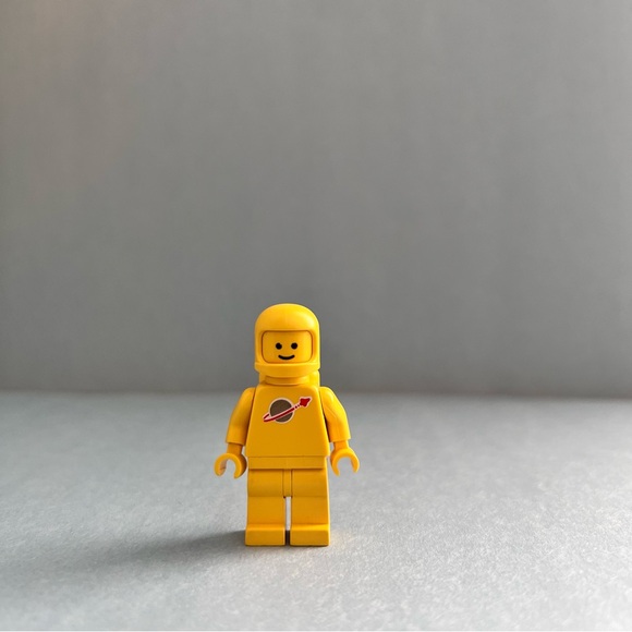 Lego | Other | Lego Space Yellow Classic Spaceman Minifigure | Poshmark